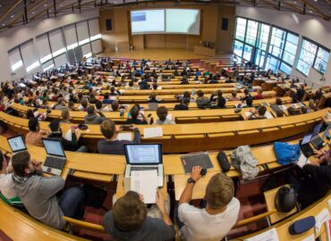 ©Michael Reichel/DPA/MAXPPP ; Students of the first academic year attend a lecture at the Technical University in Ilmenau, Germany, 09 October 2012. The new term has begun this week. Photo: Michael Reichel

*** FRANCE ONLY ***